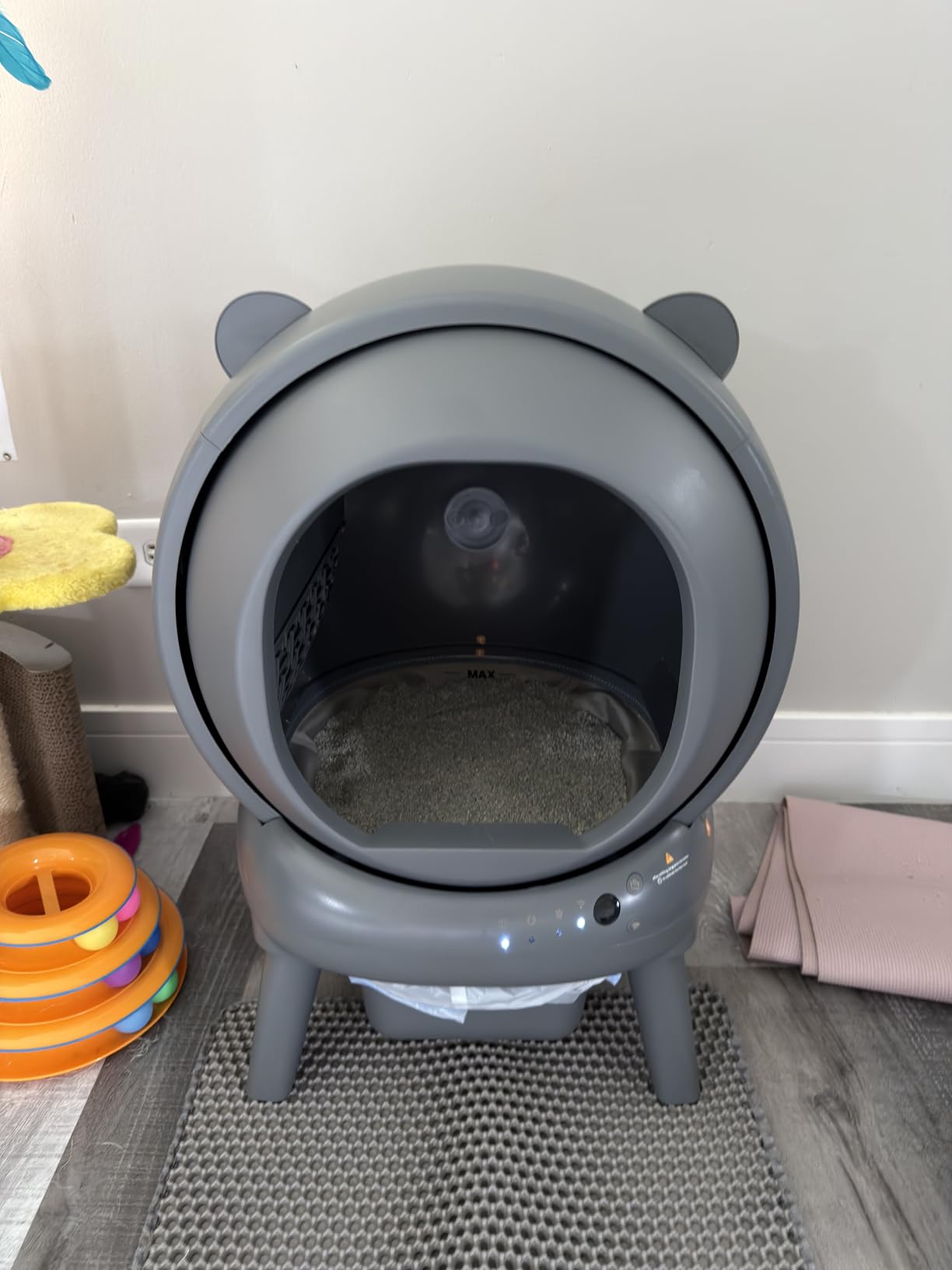 Automatic Litter Box, Self Cleaning Litter Box with App Control, Large Capacity for Multiple Cats, Noise & Odor Control, Dual Safety Sensors, Easy Maintenance with 2 Roll Garbage Bags, Gray customer photo 2