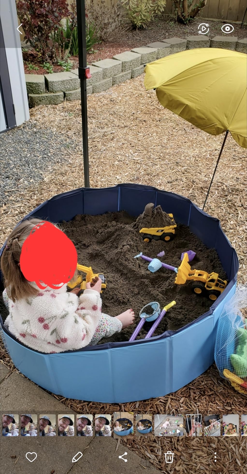 Large Sand Box Set with Lid Cover & Umbrella, Including 7Pcs Sand Toys for Kids Toddlers, 39Inch Big Portable Sandpit for Outdoor Indoor Backyard Patio Beach Dog, Hold up 200lbs Sand customer photo 1