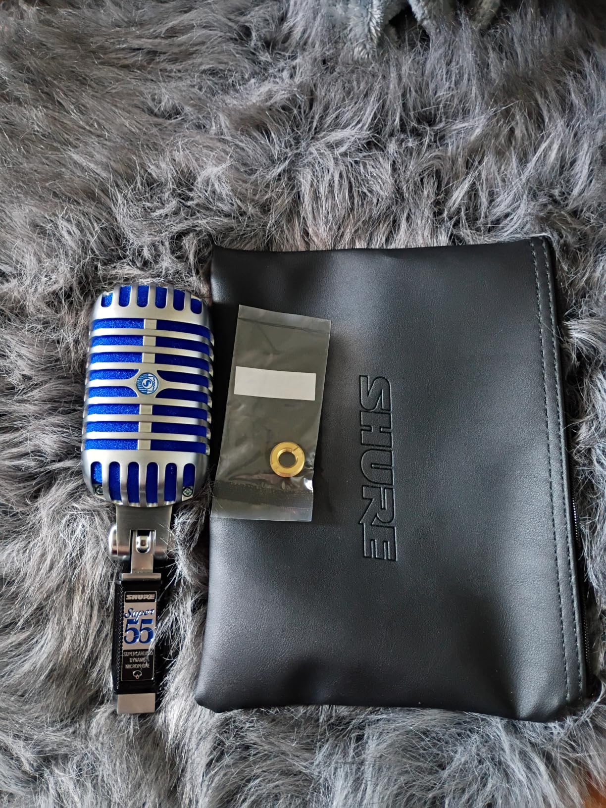 Shure Super 55 Deluxe XLR Vocal Microphone - Vintage-Style Supercardioid Dynamic Mic for Singing, Live Performance and Recording, Classic Sound, Durable Rugged Metal Housing customer photo 2