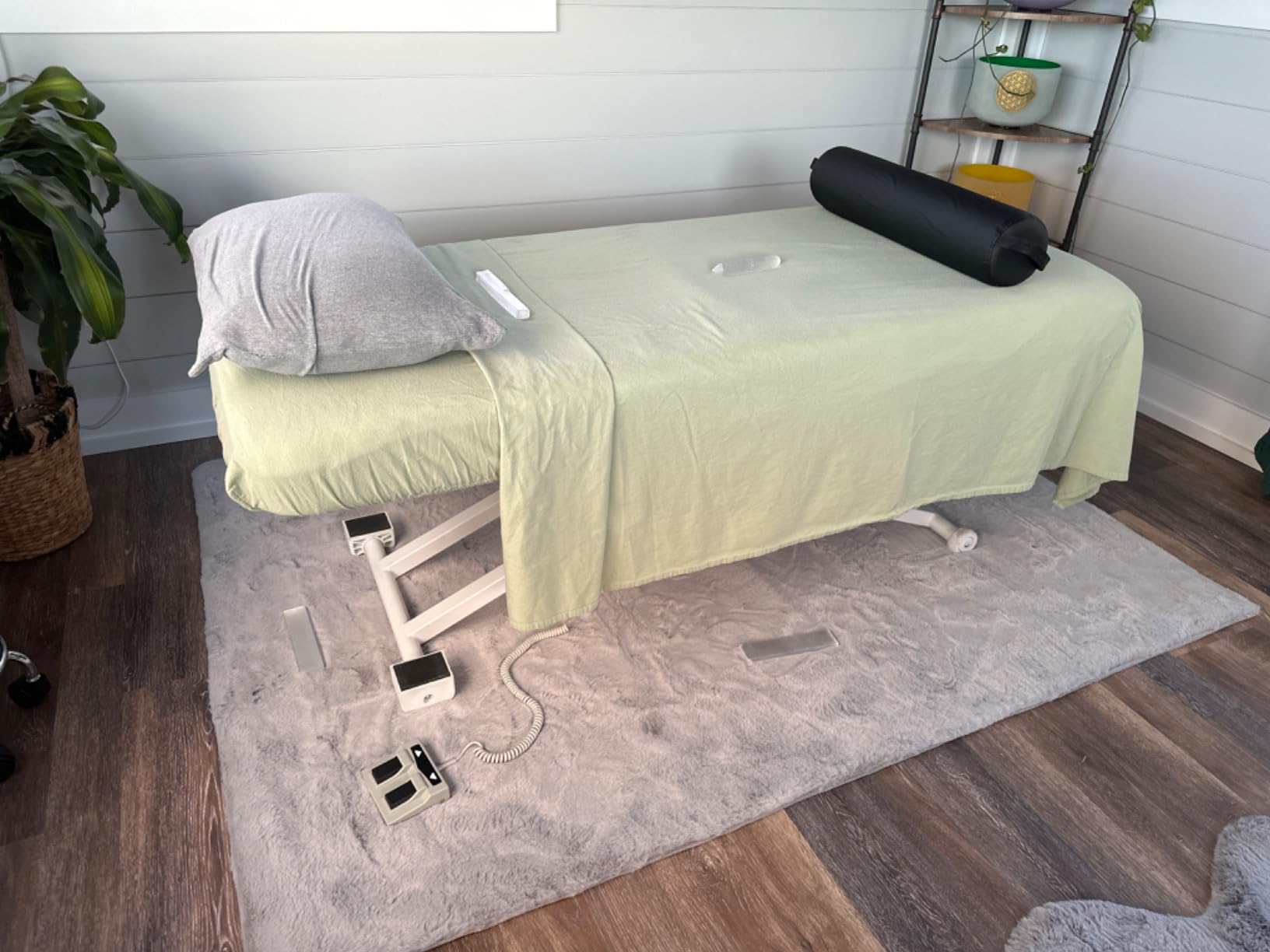 Professional Electric Massage & Spa Table, Flat Top, Beige - Quiet German Motors, Foot Control, ADA Compliant Esthetician Treatment Bed customer photo 1