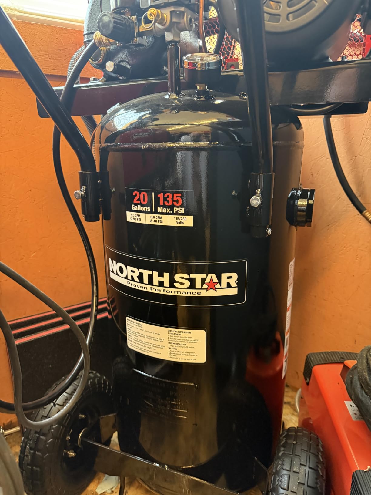 NorthStar Single-Stage Portable Electric Air Compressor - 2 HP, 20-Gallon Vertical, 5.0 CFM customer photo 2