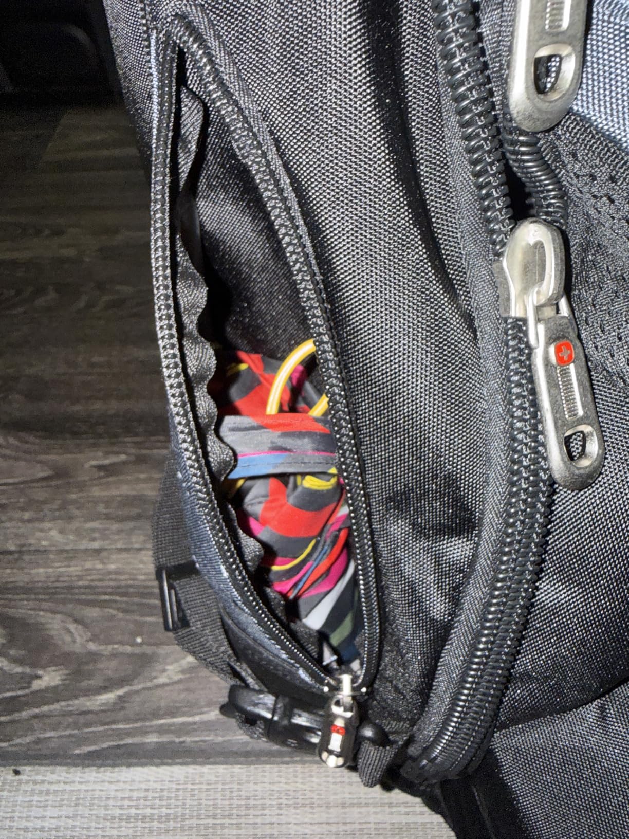 SWISSGEAR 1900 ScanSmart Laptop Backpack, Fits Most 17-Inch Laptops, TSA-Friendly Lay-Flat Design, RFID Protection, Black, 31L customer photo 2