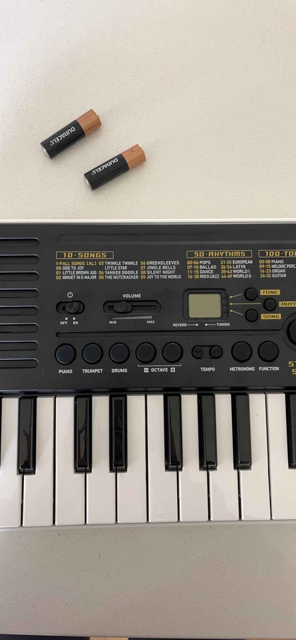 Casiotone SA-51 - 32-Key Compact Digital Keyboard | Portable Electronic Piano with 100 Tones, 50 Rhythms & Built-In Songs | Battery Powered customer photo 2
