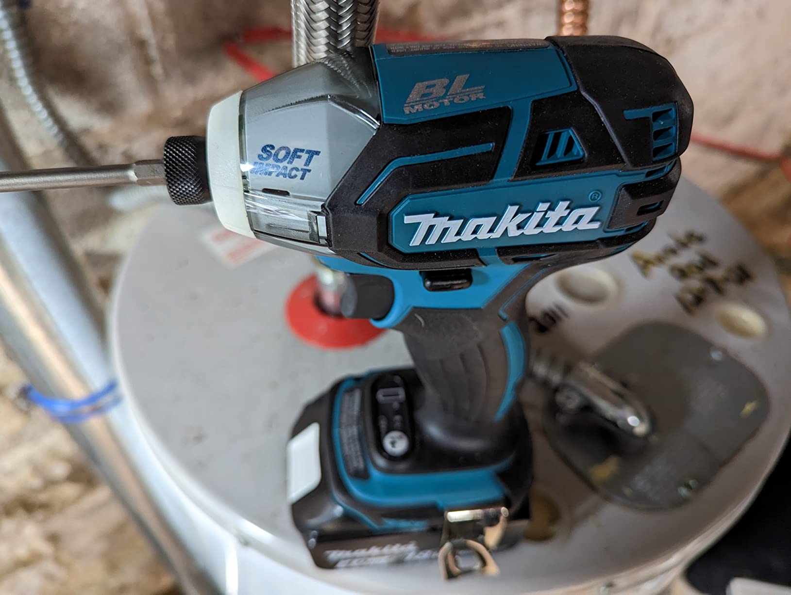 Makita XST01Z 18V LXT Lithium-Ion Brushless Cordless Oil-Impulse 3-Speed Impact Driver, Tool Only customer photo 2