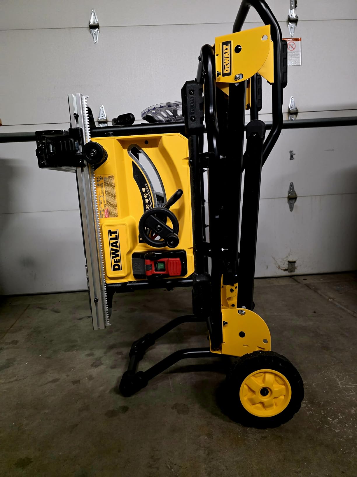DEWALT DWE74911 Rolling Table Saw Stand customer photo 2