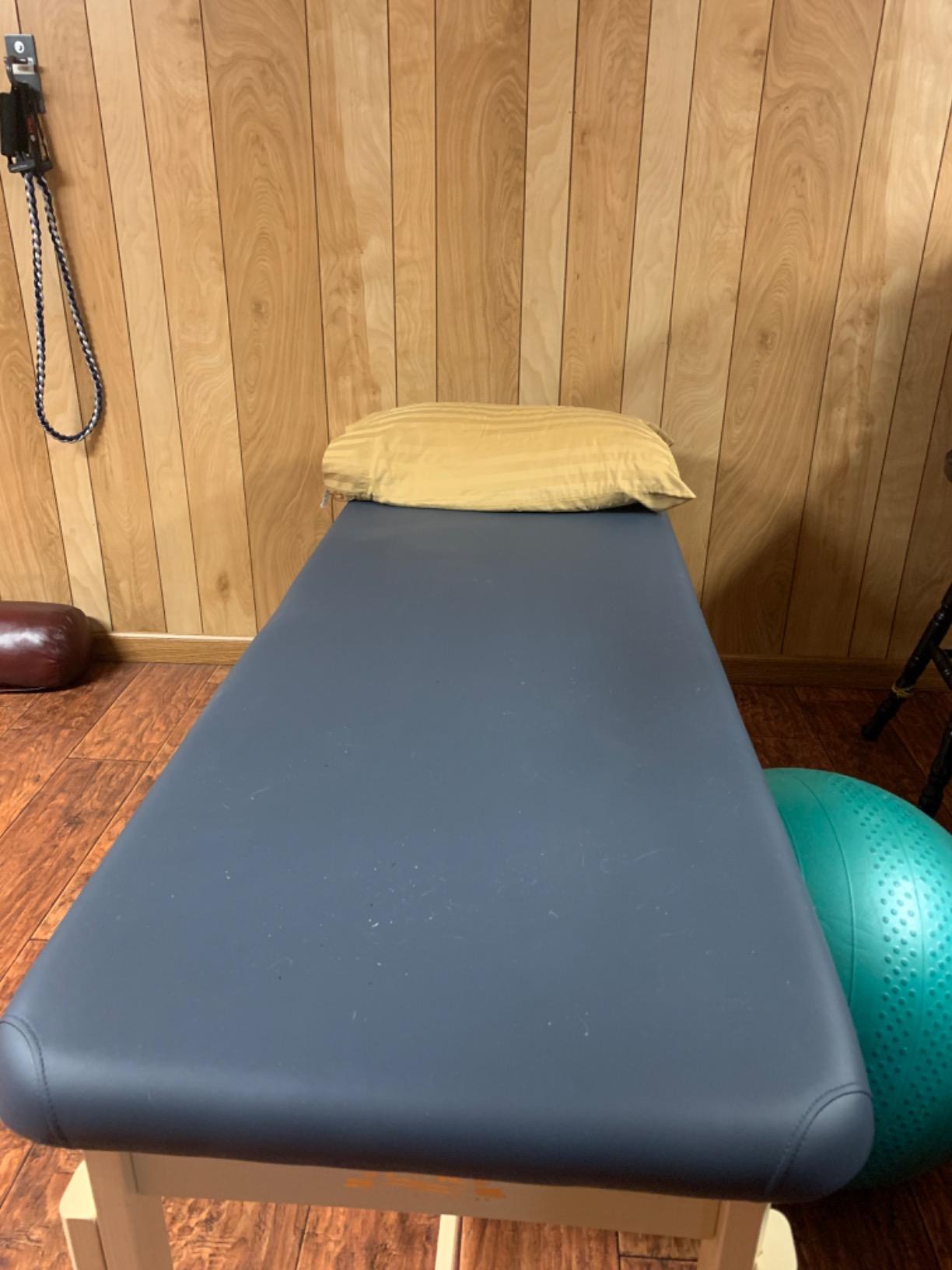 MT Harvey Treatment Stationary Massage Table for Clinic,Massage and Acupuncture Royal Blue customer photo 2