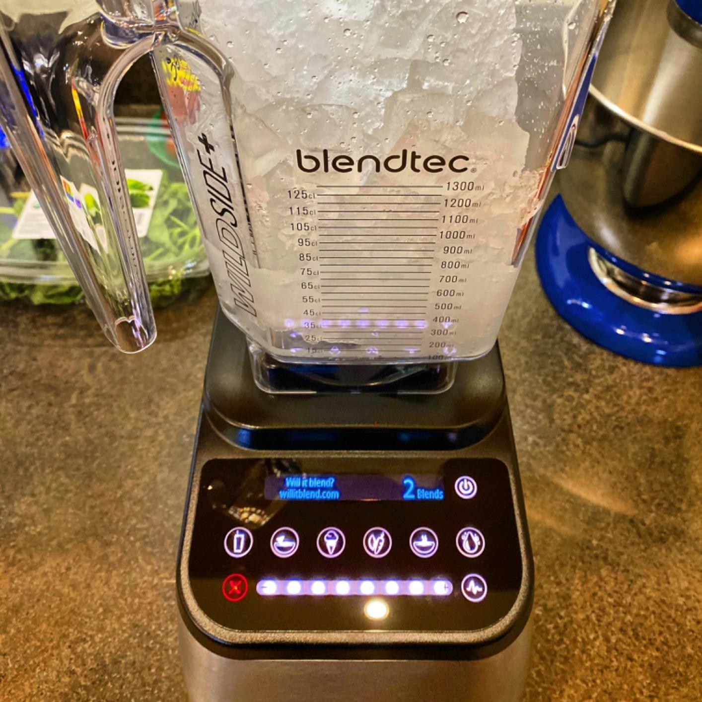Blendtec Designer 725 Blender - WildSide+ Jar (90 oz) - Professional-Grade Power - Self-Cleaning - 6 Pre-Programmed Cycles - 100-Speeds - Stainless Steel/White customer photo 1