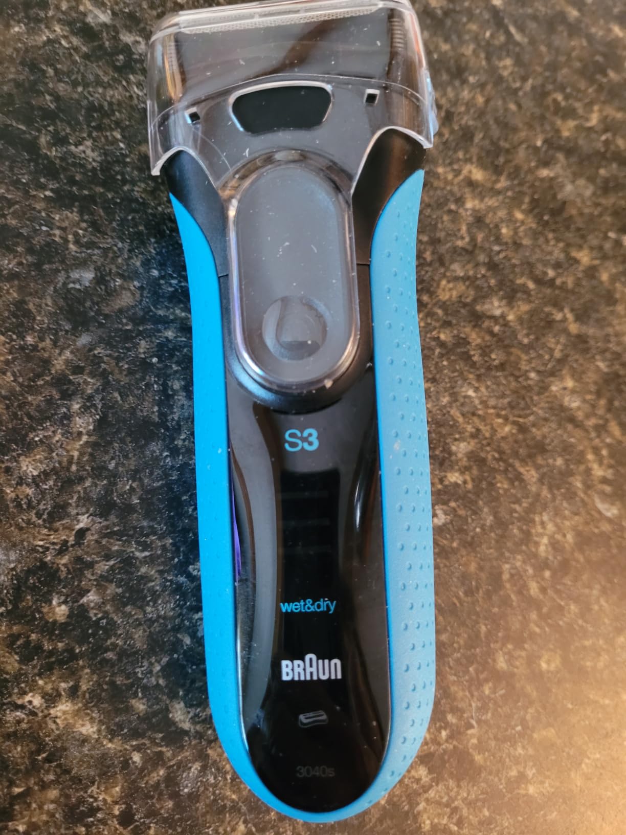 Braun Electric Series 3 Razor with Precision Trimmer, Rechargeable, Wet & Dry Foil Shaver for Men, Blue/Black customer photo 1