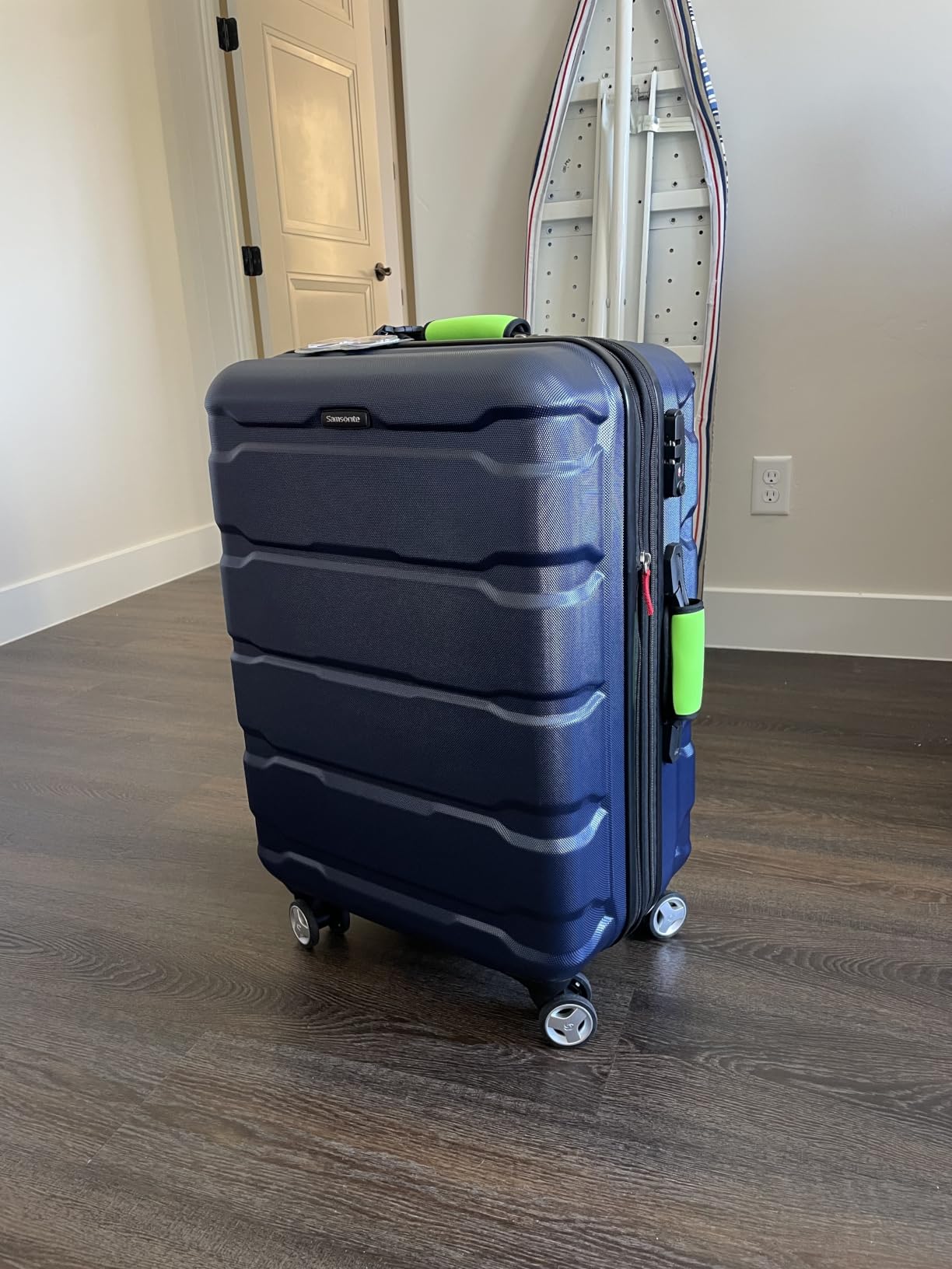 Samsonite Omni PC Hardside Expandable Luggage, Teal, 24-Inch customer photo 2