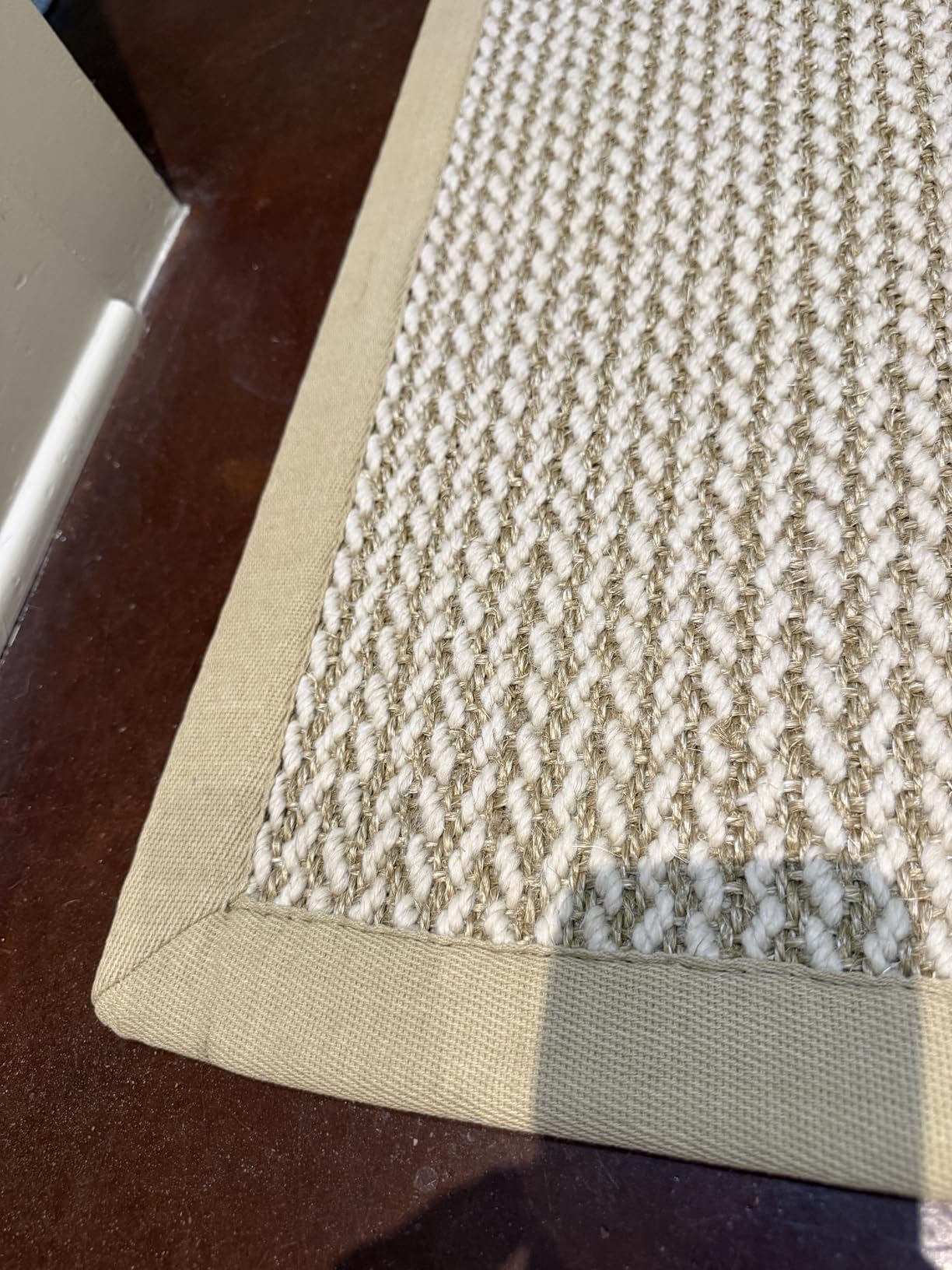 SAFAVIEH Area Rug 8x10 - Natural Fiber Collection - Large - Beige, Sisal & Wool, Woven Design with Border (NF475B) customer photo 1
