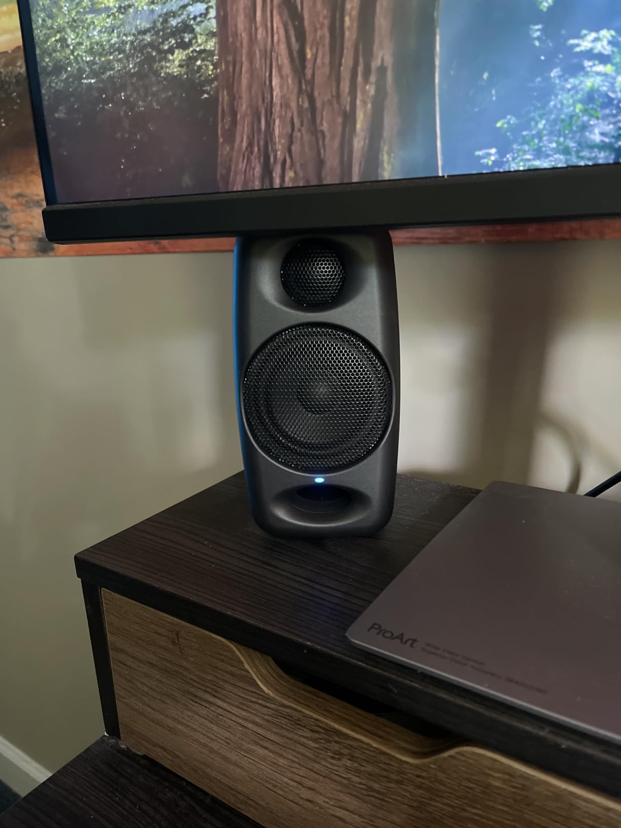 IK Multimedia iLoud Micro Monitor 50W Portable Wireless Bluetooth Studio Reference Monitors customer photo 1