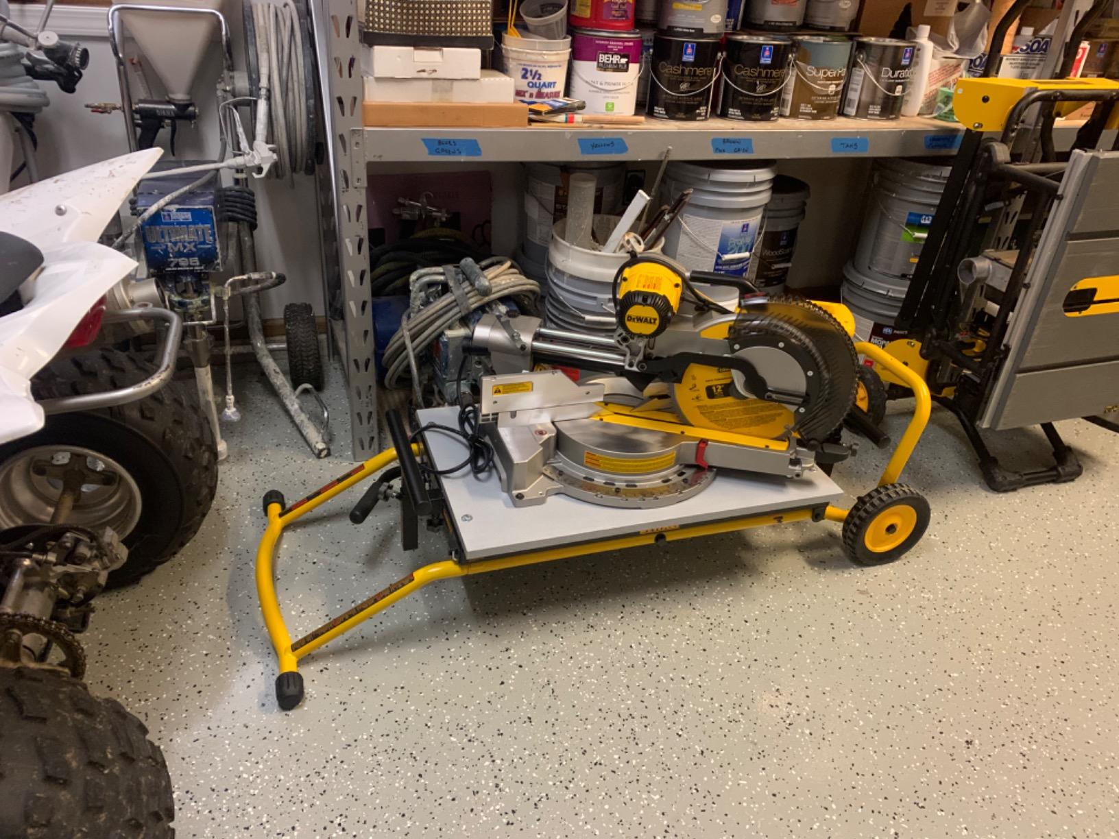 DEWALT Miter Saw, 12 Inch Double Bevel Sliding Compound Miter Saw, 15-Amp, 3800 RPM (DWS779) customer photo 2