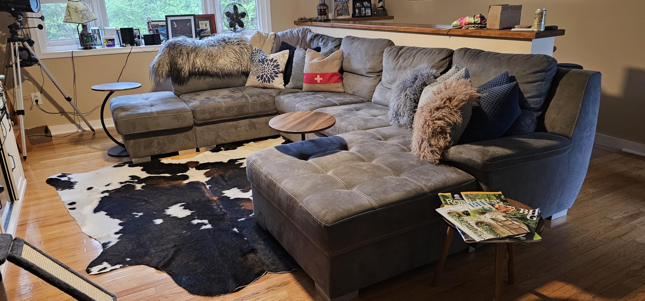 100% Genuine Tricolore Cowhide Rug - Modern Style Animal Skin Rug & Floor Carpet for Living Room, Bedroom, Kitchen & More - Large (6x6-7ft) customer photo 1
