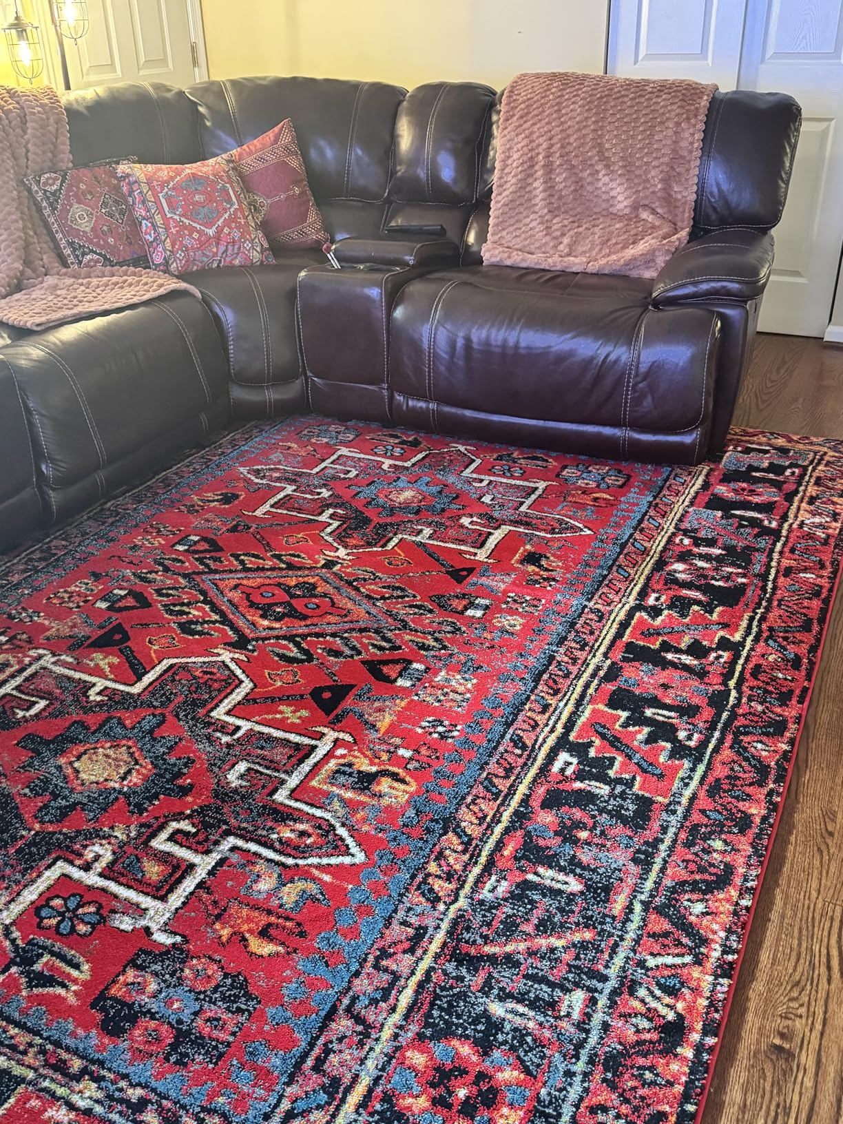 SAFAVIEH Area Rug 8x10 - Vintage Hamadan Collection - Large - Red & Multi, Traditional Persian Design, Non-Shedding & Easy to Clean, Ideal for Living Room, Bedroom, Dining Space (VTH211A) customer photo 1