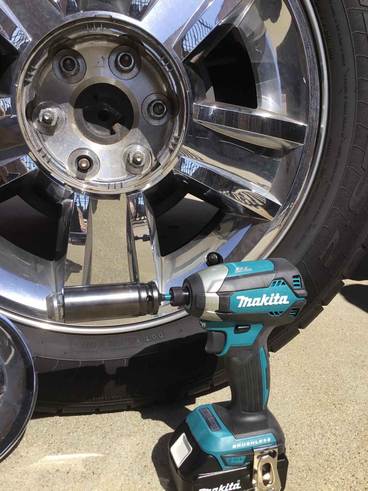 Makita XDT13Z 18V LXT Lithium-Ion Brushless Cordless Impact Driver, Tool Only customer photo 2