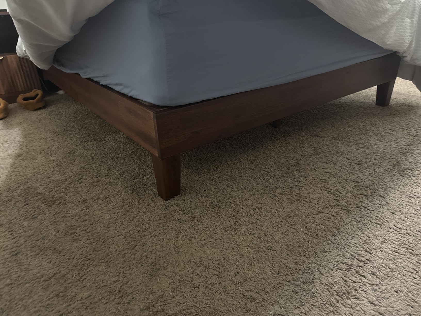 Zinus Vivek Deluxe Wood Platform Bed Frame with Headboard, Wood Slat Support, No Box Spring Needed, Easy Assembly, King customer photo 2