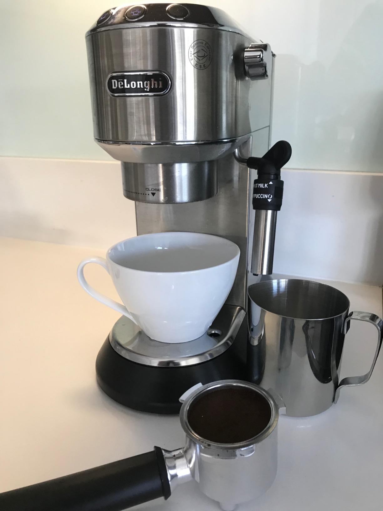 De'Longhi EC685M Dedica Deluxe Automatic Espresso Machine, 35 oz, Metallic customer photo 2
