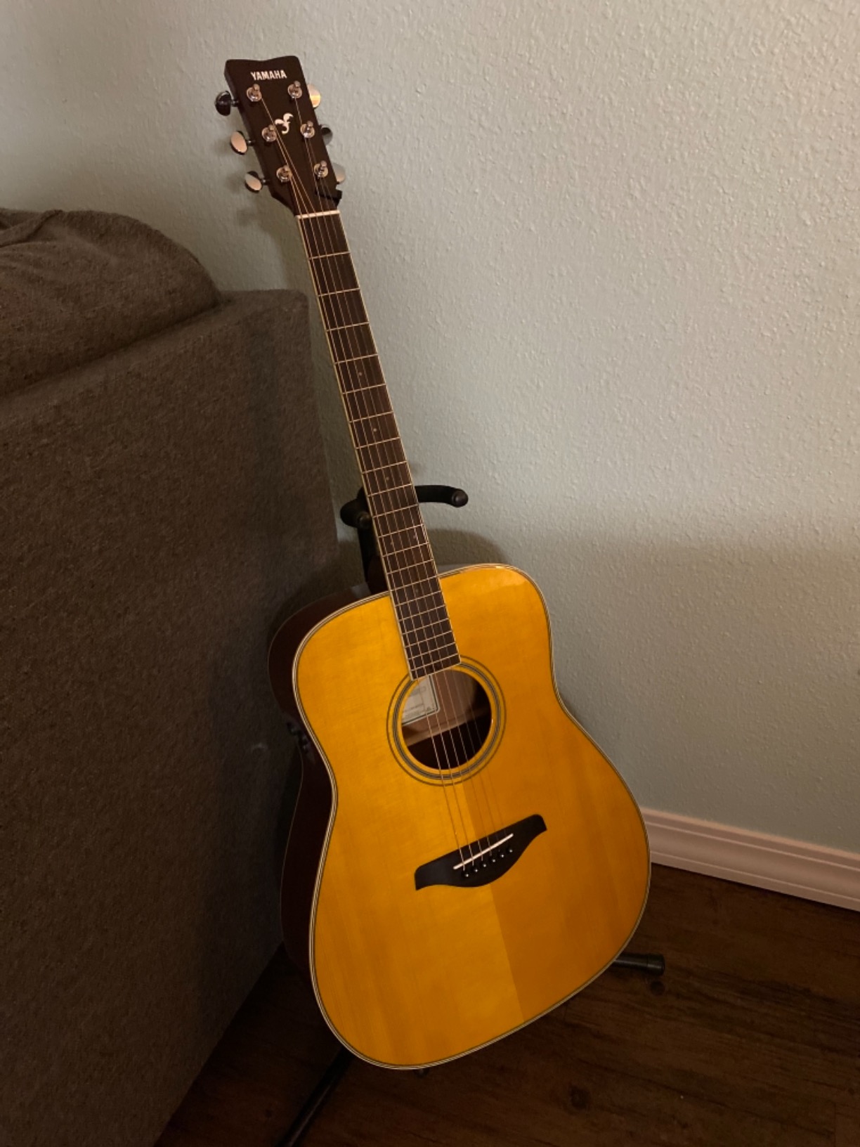 Yamaha FG-TA Transacoustic Guitar w/ Chorus and Reverb, Brown Sunburst customer photo 1