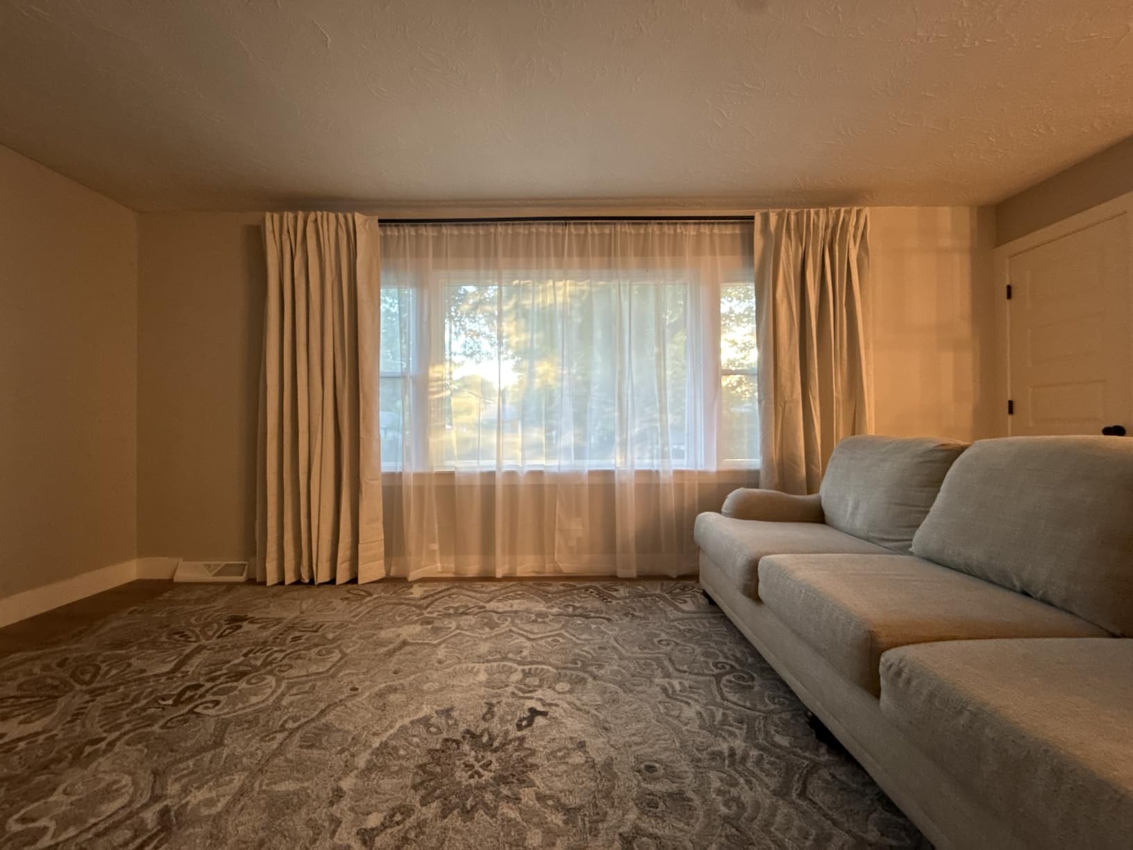 MIULEE 2 Panels Solid Color White Sheer Window Curtains Elegant Window Voile Panels/Drapes/Treatment for Bedroom Living Room (54 X 84 Inches White) customer photo 2