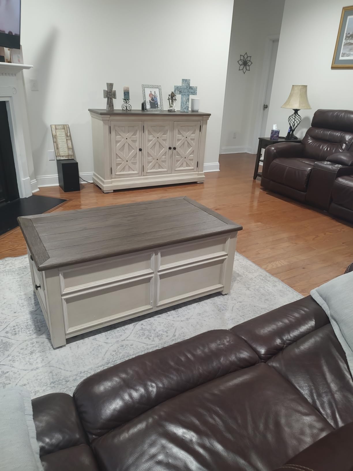 Signature Design by Ashley Tyler Creek Lift Top Coffee Table with Storage | Hidden storage compartment, Dark bronze-tone hardware, Casters, Solid and engineered wood and veneers customer photo 1