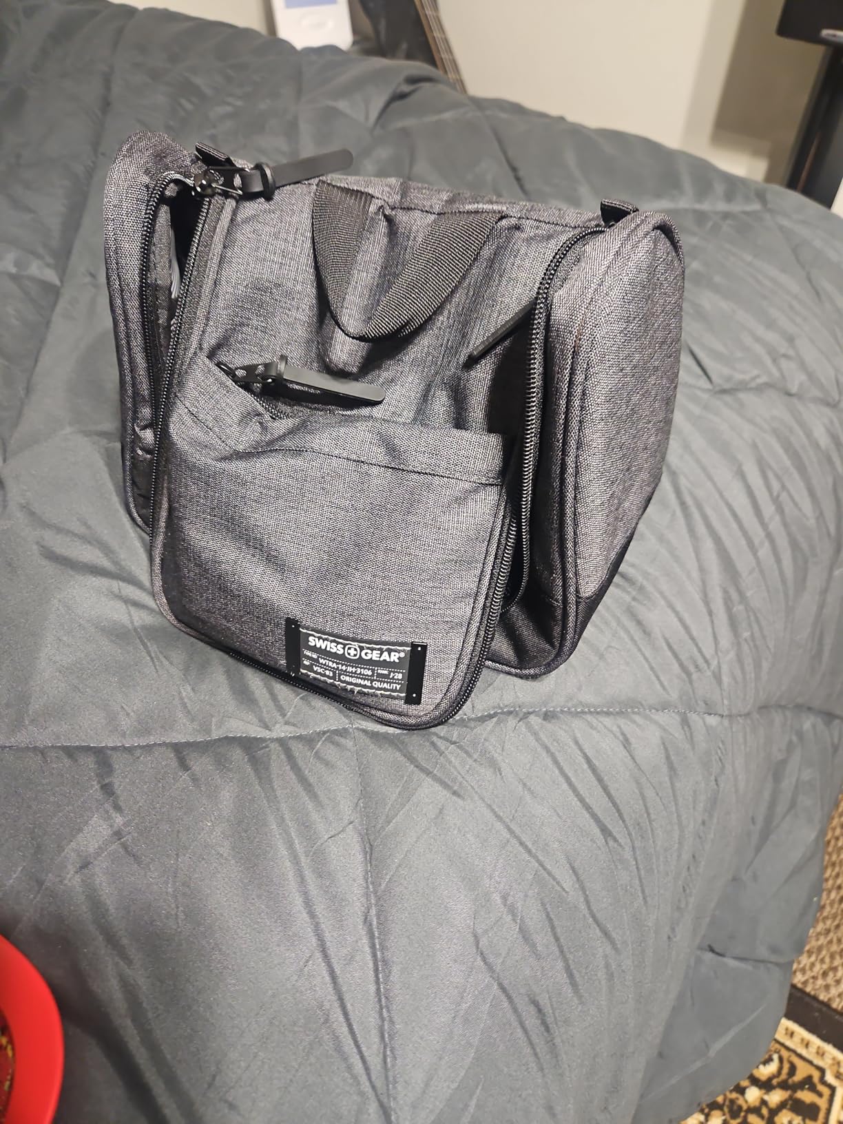 SwissGear Getaway Toiletry Bag customer photo 2