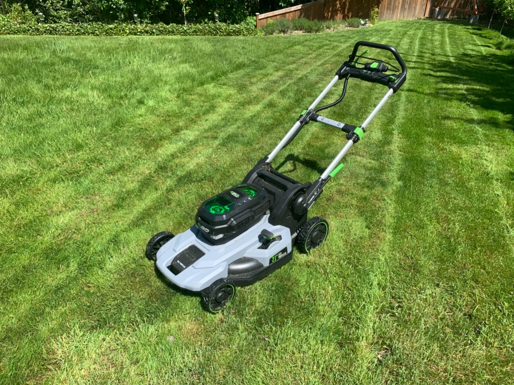 EGO Power+ LM2142SP 21-Inch 56-Volt Lithium-Ion Cordless Electric Dual-Port Walk Behind Self Propelled Lawn Mower with Two 5.0 Ah Batteries & Charger Included customer photo 1