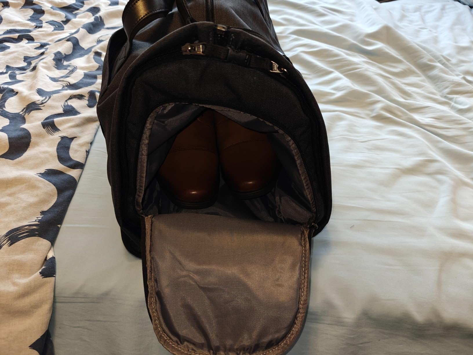 Garment Bags for Travel, 45L Carry on Convertible Garment Duffle bag customer photo 2