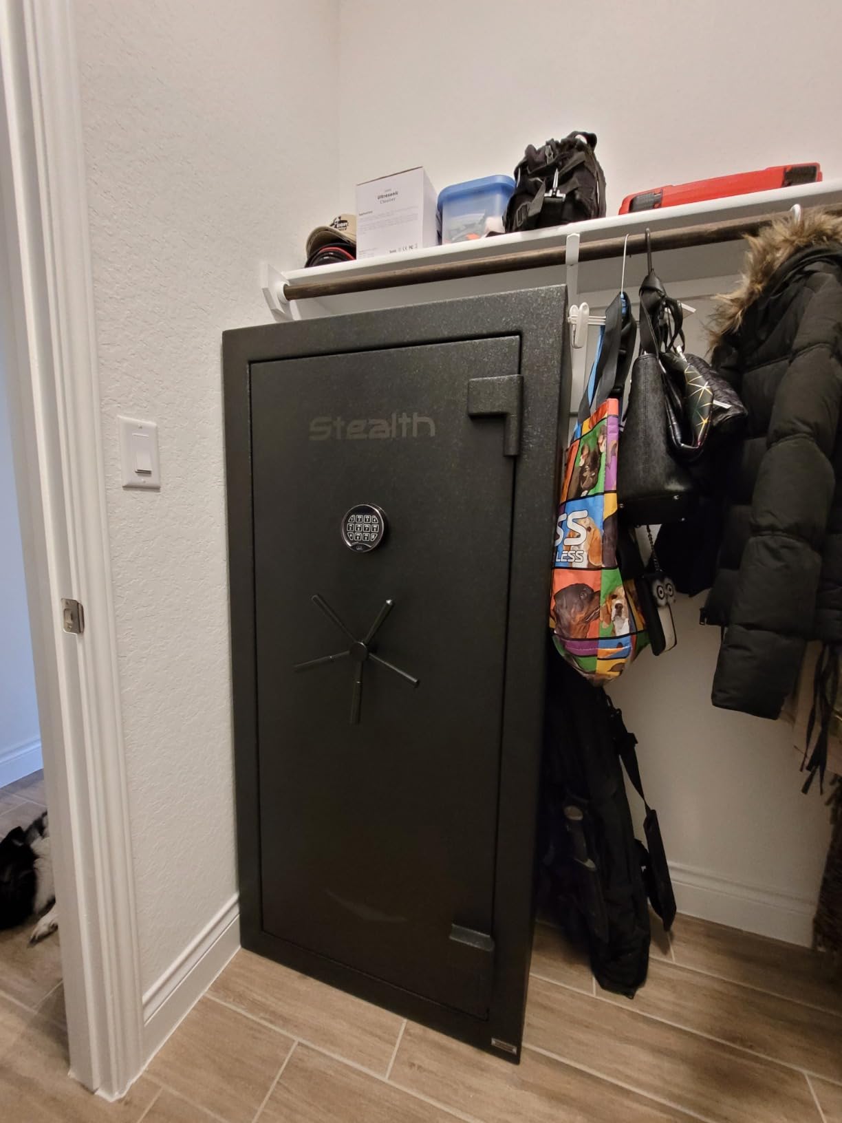 Stealth UL28 Gun Safe 28 Long Gun Capacity with Handgun Storage, 1 Hour Fire Protection & UL RSC Burglary Rating customer photo 1