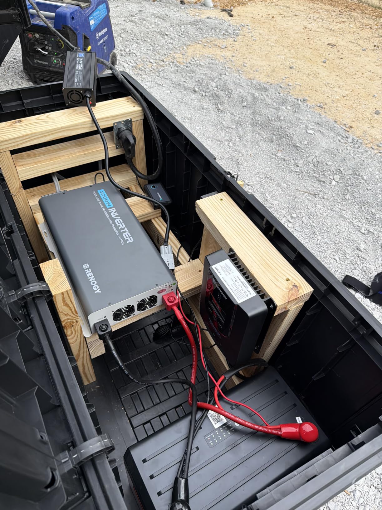 Renogy Inverter P2 2000W Pure Sine Wave Inverter 12V DC to 110V AC Converter, Off-Grid Solar Power Inverters for Vehicles, Truck, RV, Home, with Built-in 5V/2.1A USB/Hardwire Port, Remote Controller customer photo 2