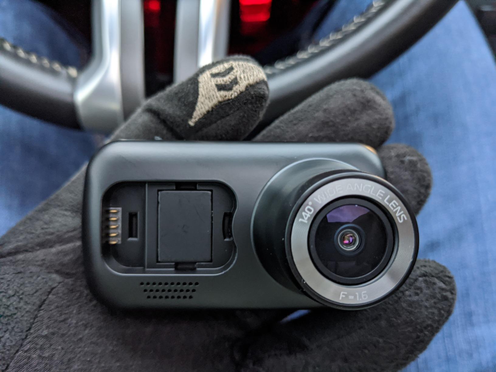 Nextbase 222 Dash Cam Full 1080p/30fps HD Recording In Car DVR Camera- 140 Degree 6 lane Wide Viewing Angle- Polarising Filter Compatible- Intelligent Parking Mode- Loop Records- G-Sensor- Magnetic Mount customer photo 1