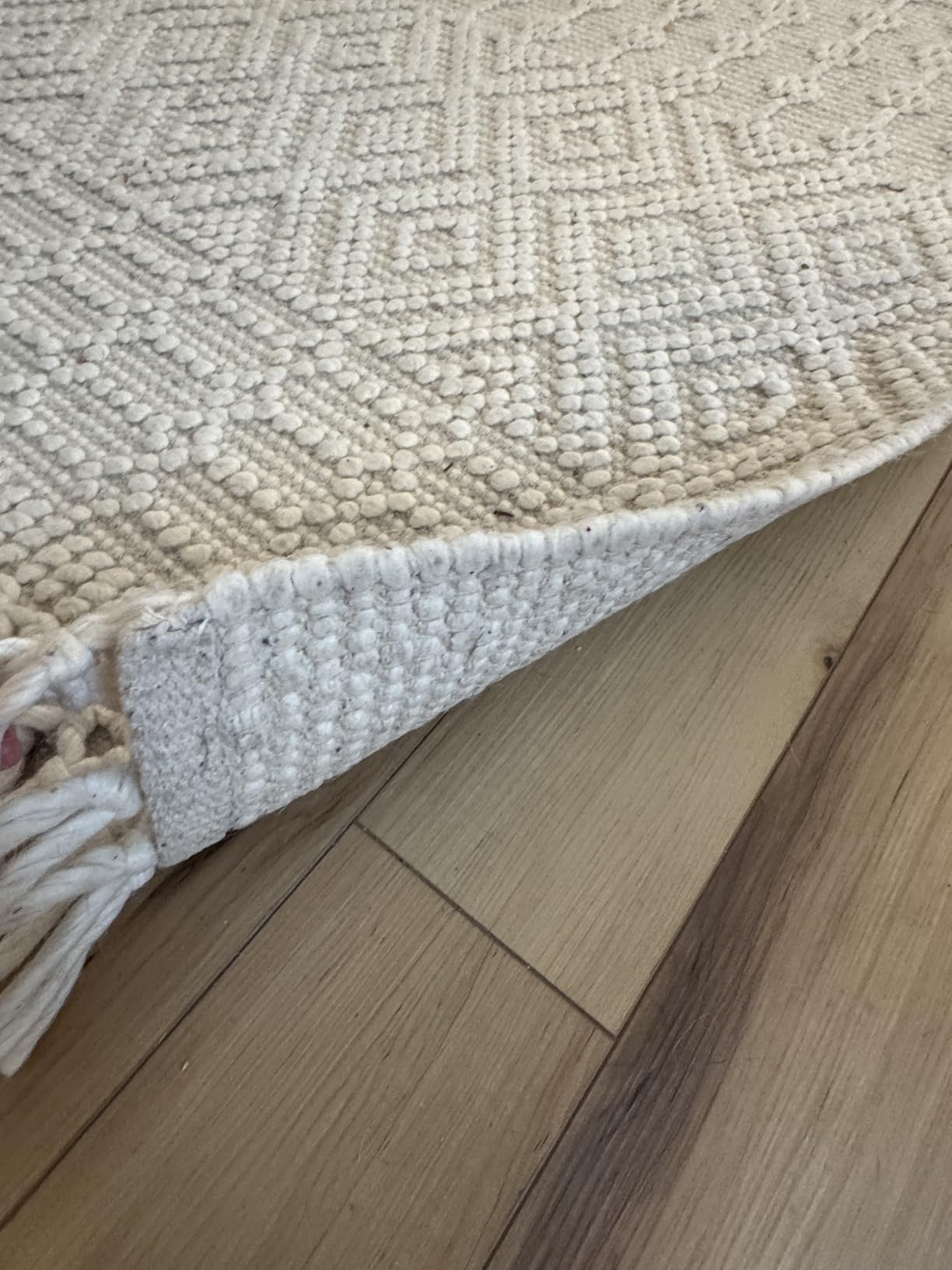 SAFAVIEH Area Rug 8x10 - Natura Collection - Large - Ivory, Handmade Wool, Moroccan Boho Fringe Design (NAT852B) customer photo 2