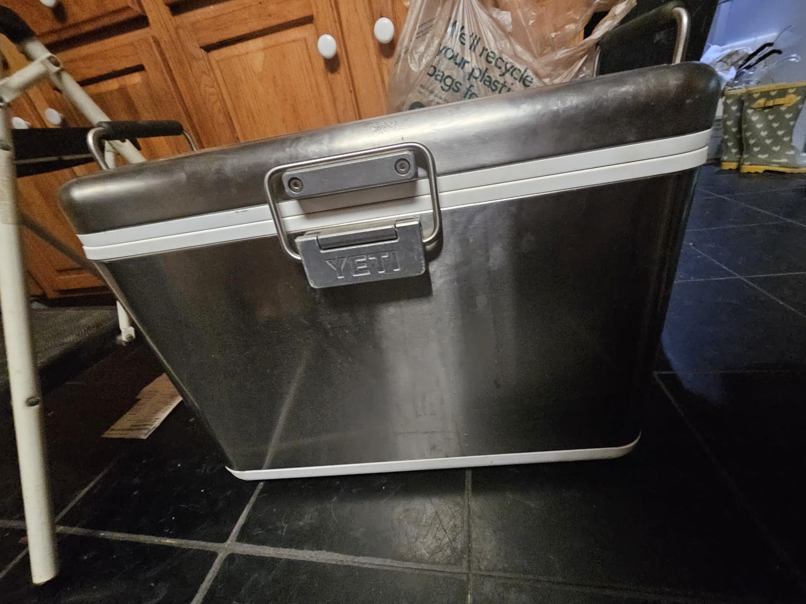 YETI V Series 55, Stainless Steel Vacuum Insulated Hard Cooler customer photo 1