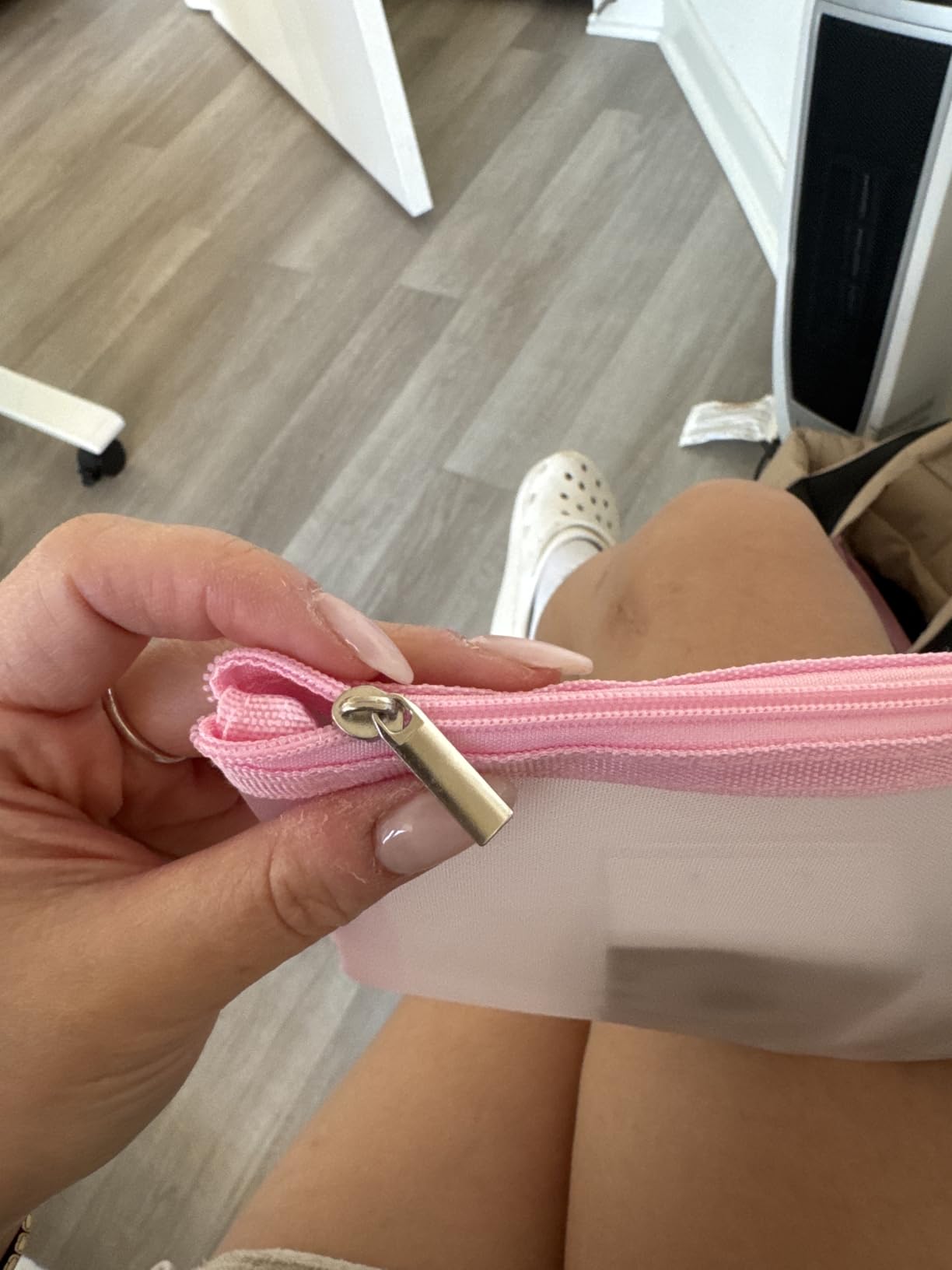 6 Pieces Mesh Makeup Bags Mesh Cosmetic Bag Portable Travel Organizing Zipper Pouch Toiletries Makeup Pouches for Home Office Travel Accessories customer photo 2
