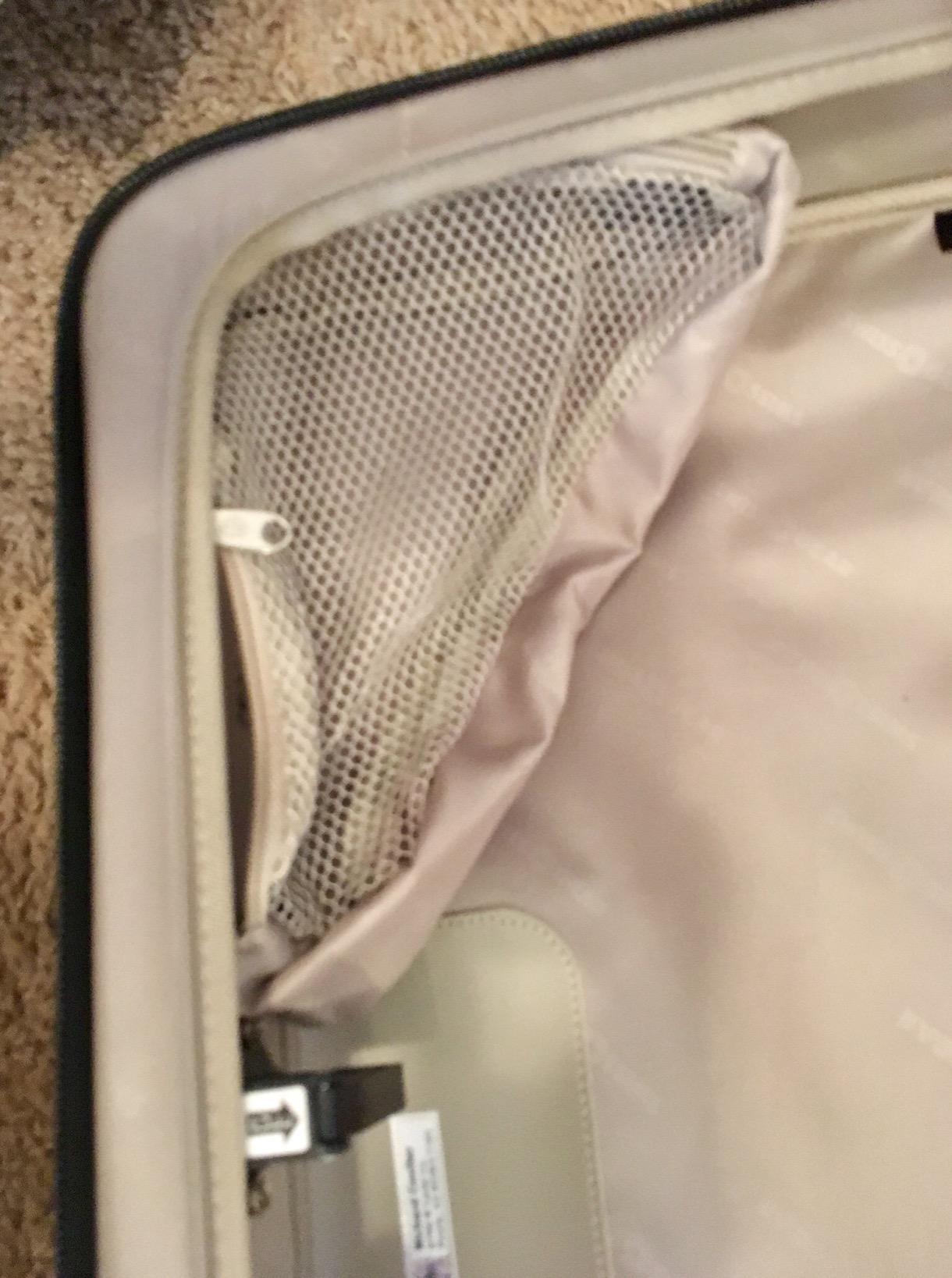 SwissGear 7895 Premium Rolling Garment Bag, Bonus Hanging Feature, Men's and Women's, Carry-on Luggage - Grey Heather customer photo 1
