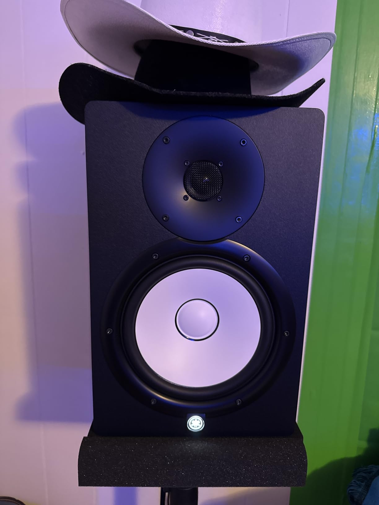 Yamaha HS8 8-Inch Powered Studio Monitor (Pair) customer photo 2