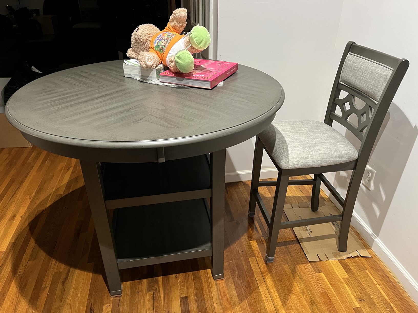 New Classic Furniture Mitchell 5-Piece Counter Set with 1 Table and 4 Chairs, Cherry Brown customer photo 1