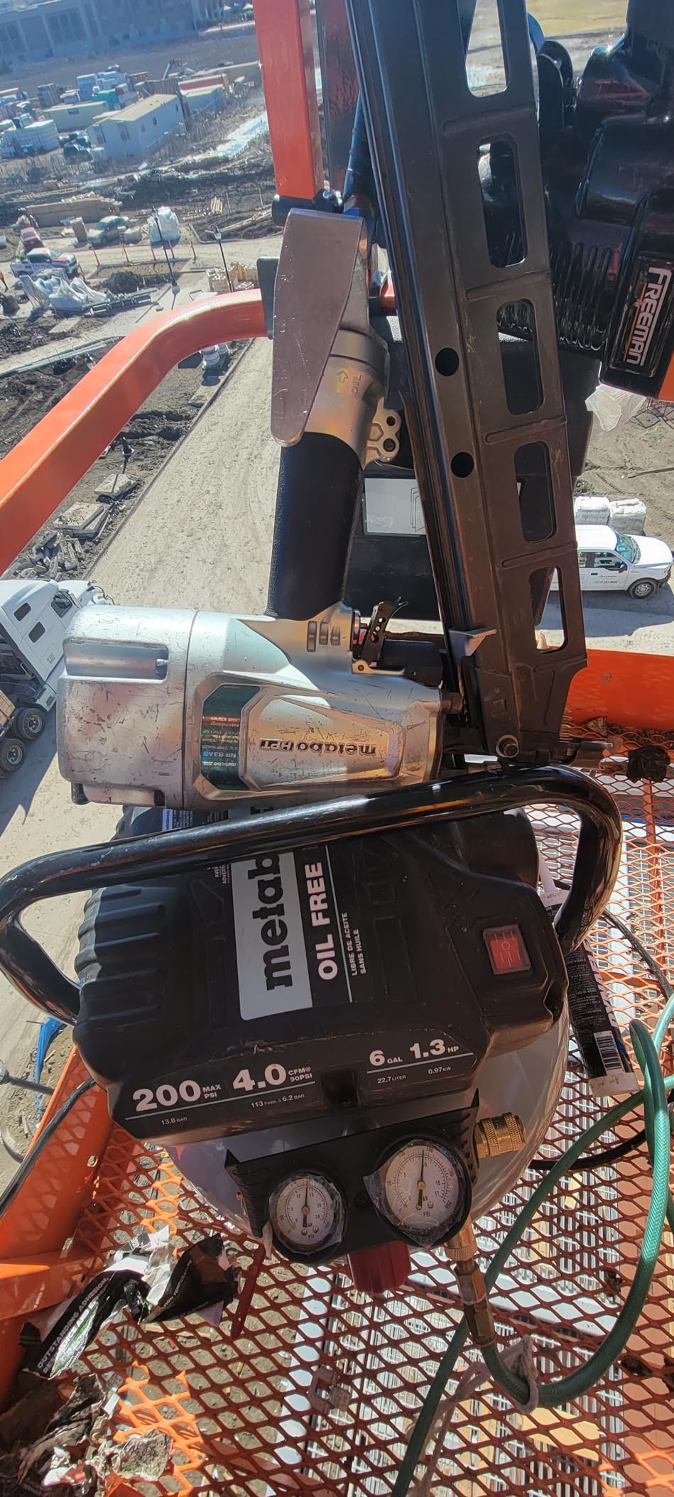 Metabo HPT Portable Pancake Air Compressor, 6 Gallon 200 PSI, EC914S | 4 CFM Flow Rate customer photo 1