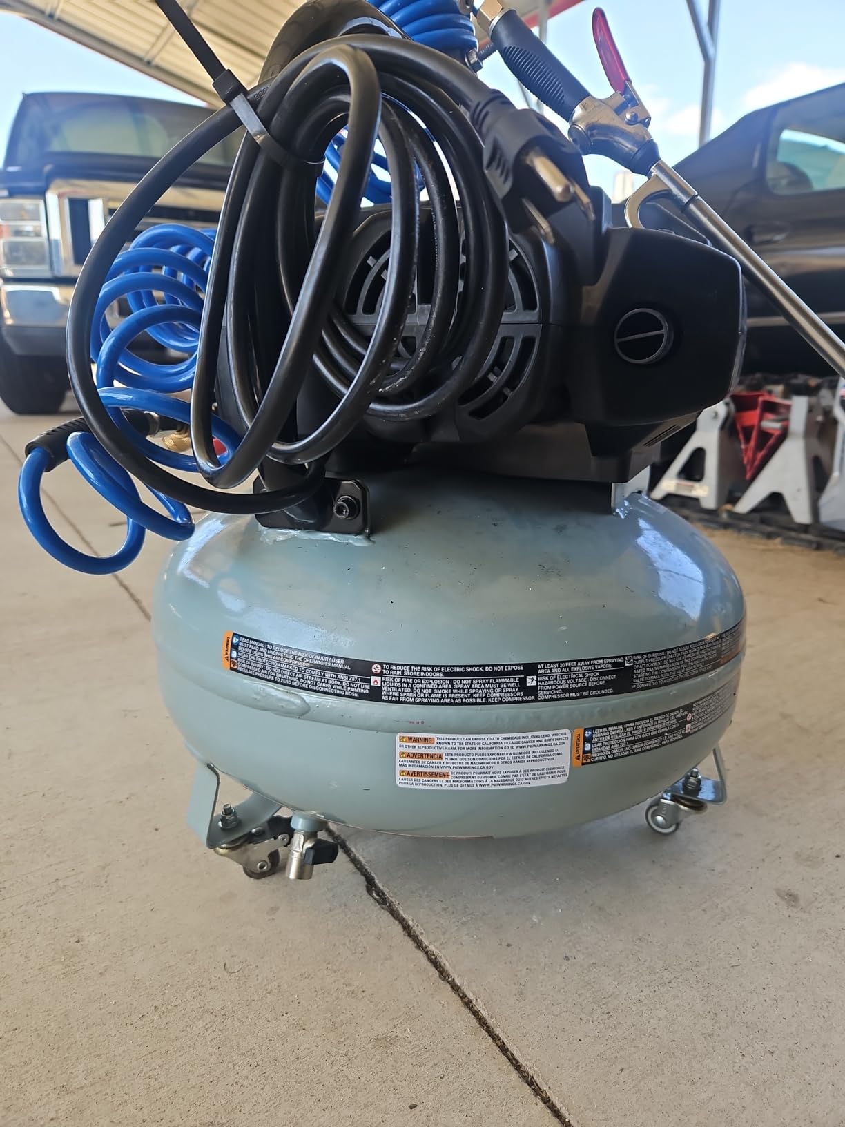 Metabo HPT Portable Pancake Air Compressor, 6 Gallon 200 PSI, EC914S | 4 CFM Flow Rate customer photo 2