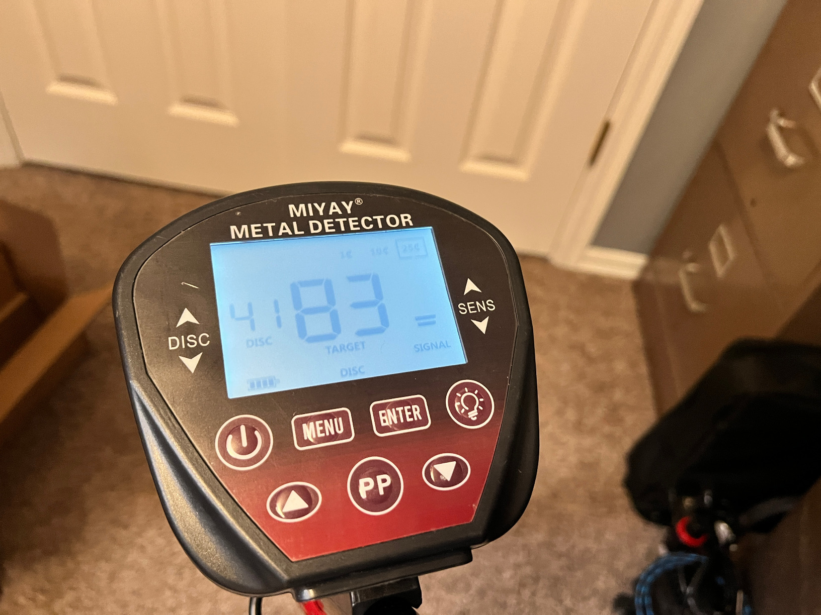 Professional Metal Detector for Adults, Gold Metal Detectors Lightweight with LCD Display, Pinpoint & Disc & Notch & All Metal 5 Modes, Battery Included customer photo 2