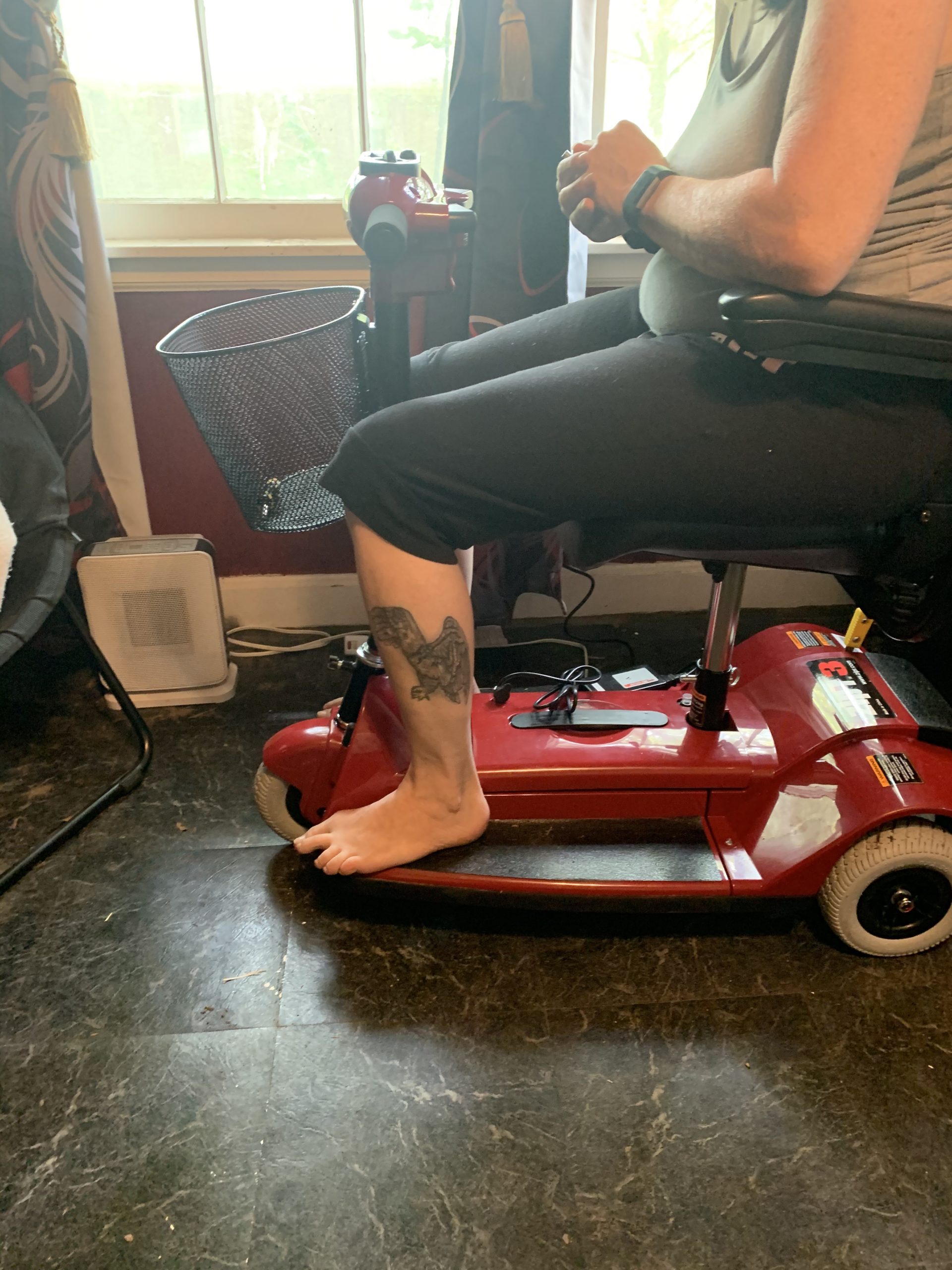 Zipr 3 Wheel Mobility Scooter - Electric Powered Mobile Wheelchair Medical Aid - Folding Portable Compact for Travel, Seniors, Adults and Handicapped - Long Range Battery with Charger Basket Included customer photo 2
