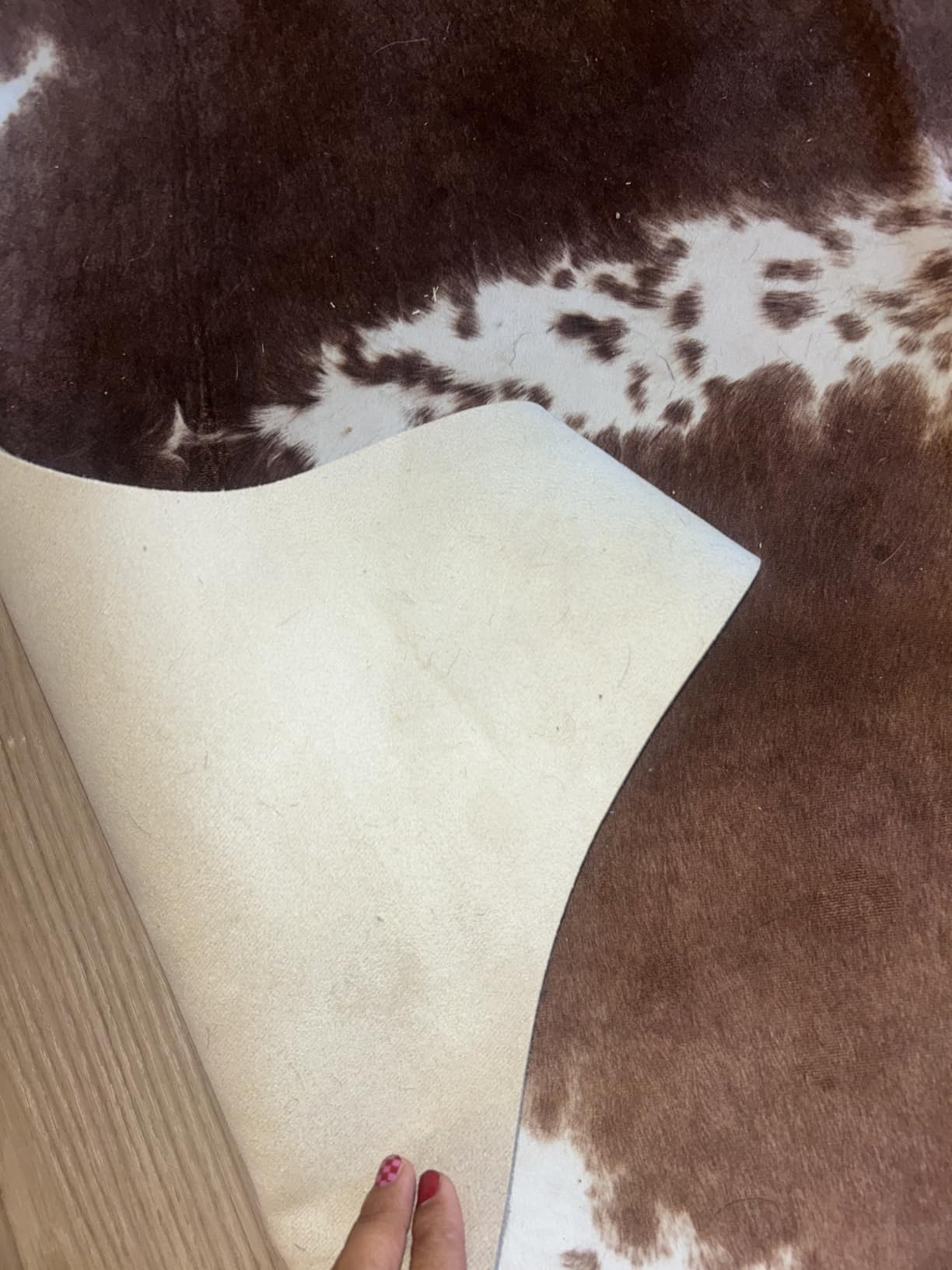 BENRON Faux Cowhide Rug, Cow Print Rug for Living Room Bedroom 4.6x5.2ft | Western cow hide rug for Cowboy Cowgirl Home Decor, Washable Rugs with Irregular Animal Skins and Hides Non Slip, Khaki Brown customer photo 1