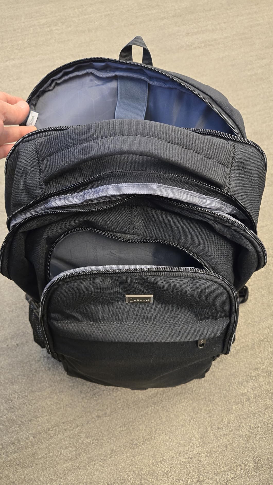 DUSLANG 17 Inch Laptop Backpack for Travel Water Resistant College Backpack for Men/Women Laptop Bag with USB Charging Port,Black customer photo 1