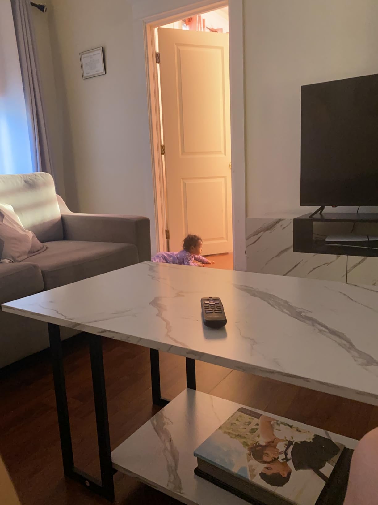 AWQM Marble Coffee Table, Faux Marble Top Rectangular Coffee Table with Black Metal Frame, 2 Tier Living Room Table for Living Room, Office, Balcony, White, 40 Inch customer photo 2