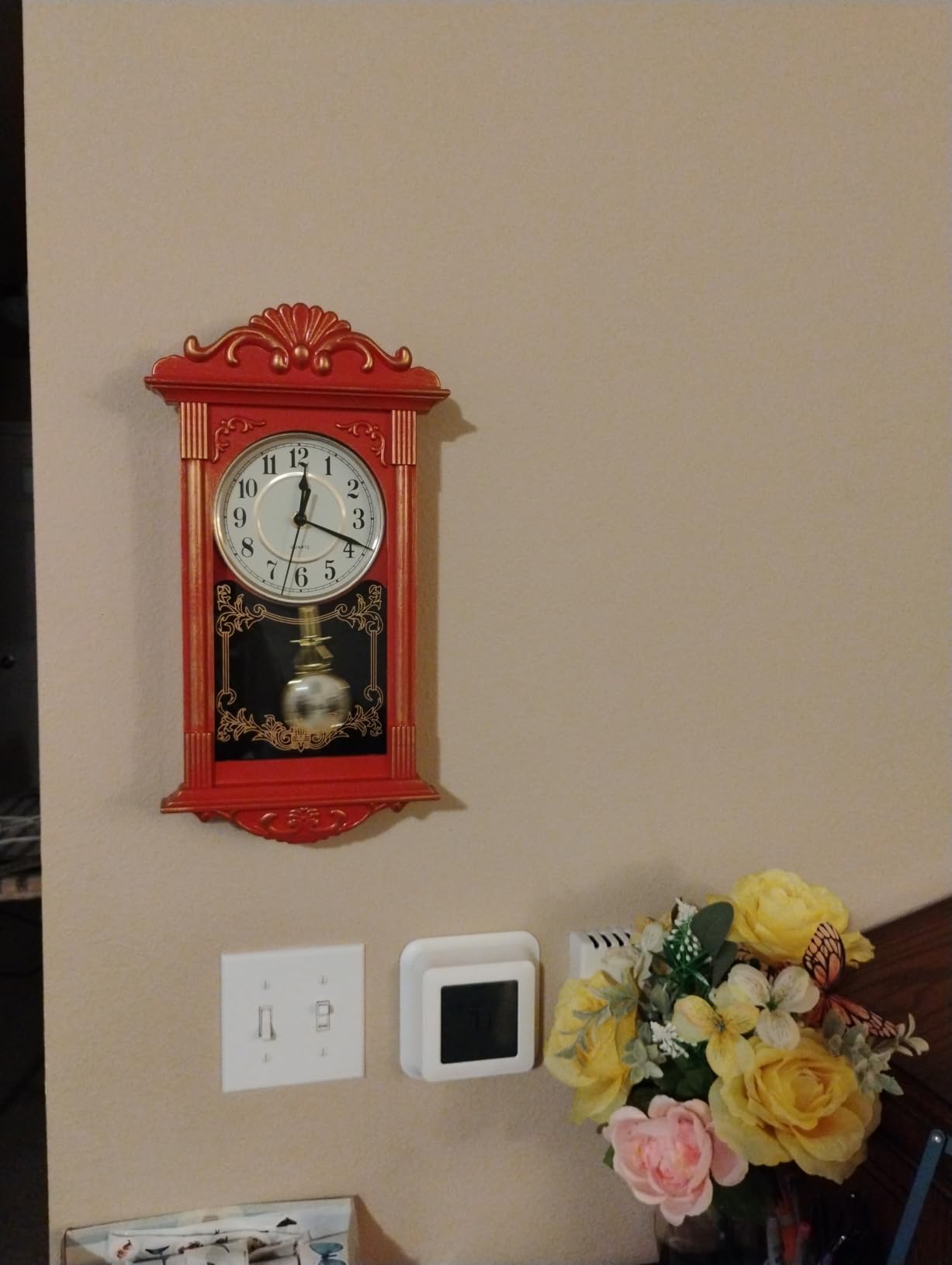 Clockswise Vintage Grandfather-Style Wall Clock with Wood-Effect Plastic Pendulum, Battery-Operated customer photo 1