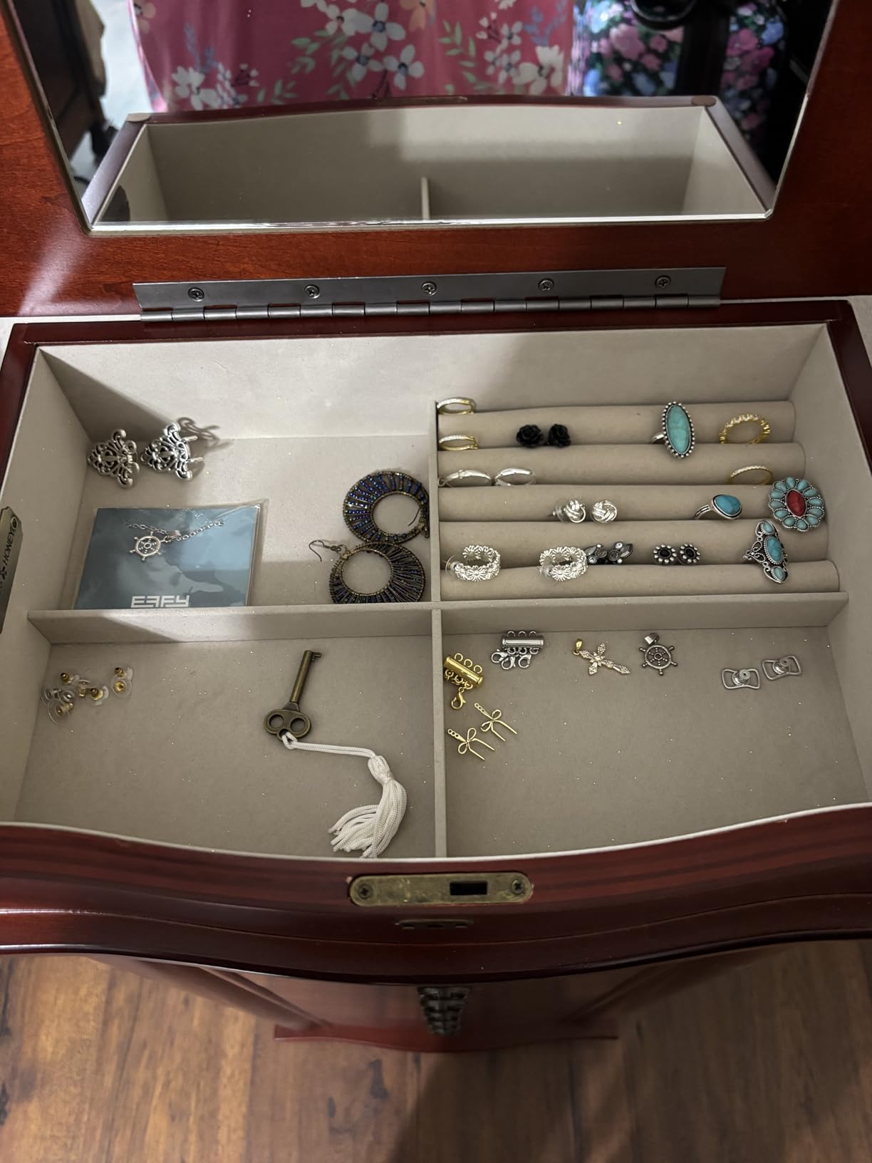 Hives and Honey Noelle Standing Jewelry Armoire, Locking Organizer with Mirror, 7 Drawers, Side Doors, Necklace Hooks, Ring Rolls, Jewelry Box for Earrings, Bracelets, and More customer photo 1