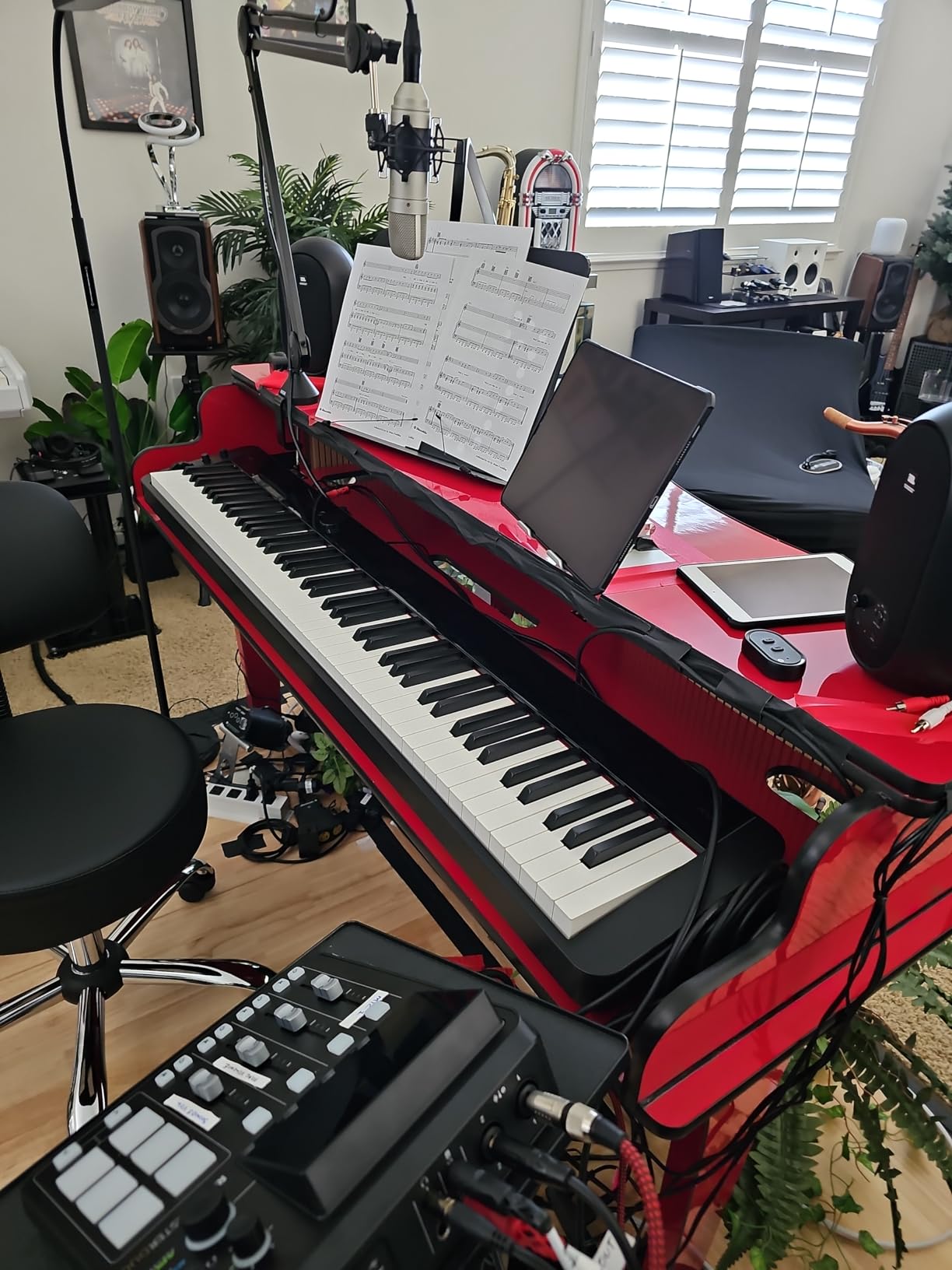 Privia PX-S3100 - 88-Key Weighted Digital Piano | Slim & Elegant | 700 Tones, 200 Rhythms, Bluetooth Audio/MIDI, Touch Sensor Controls, Audio/MIDI Recorders & Editable DSP Effects customer photo 1