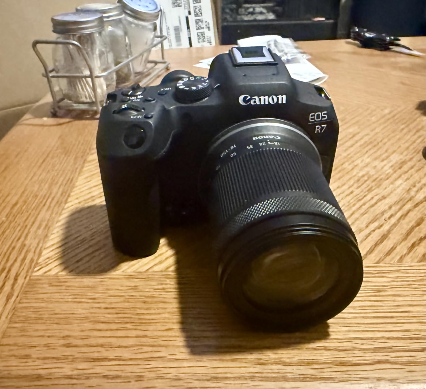 EOS R7 RF-S18-150mm F3.5-6.3 IS STM Lens Kit, Mirrorless Vlogging Camera, 32.5 MP Image Quality, 4K 60p Video, DIGIC X Image Processor, Dual Pixel CMOS AF, Subject Detection, Content Creators customer photo 1