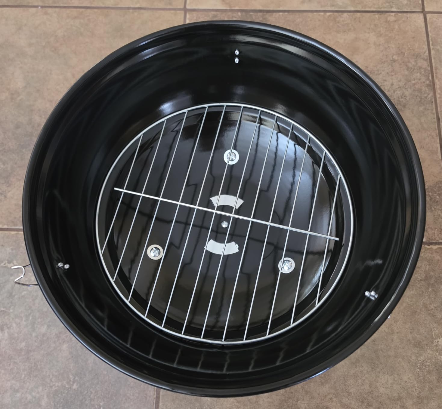Gas One – 14-inch Portable Barbecue Grill with 3-Point Locking Lid for Heat Preservation – Dual Venting System – Small Charcoal Grill for Backyard, Camping, Boat customer photo 1
