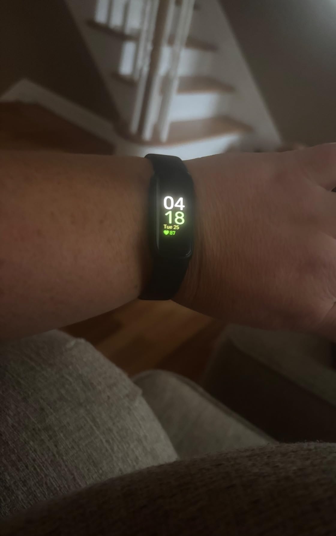 Fitbit Inspire 3 Fitness Tracker - Advanced Health Insights with Stress Management, Workout Intensity & Sleep Tracking, 24/7 Heart Rate, Includes Small and Large Classic Bands (Midnight Zen/Black) customer photo 2