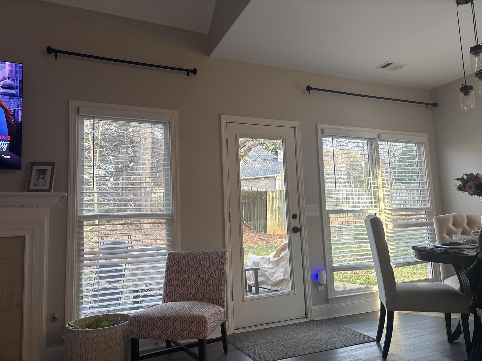 1 Inch Black Curtain Rods for Windows, Heavy Duty, 72 to 144 Inch, Standard Decorative Window Curtain Rod Set with Brackets customer photo 1